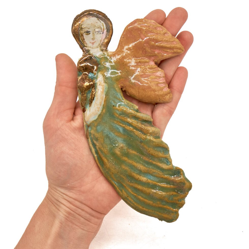 Anioł ceramiczny średni – ręcznie robiona płaskorzeźba ceramiczna