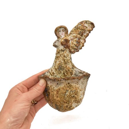 Ceramiczna chrzcielnica do zawieszenia – ręcznie robiona